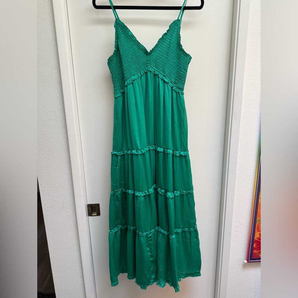NEW Elegant Green Satin Maxi Dress